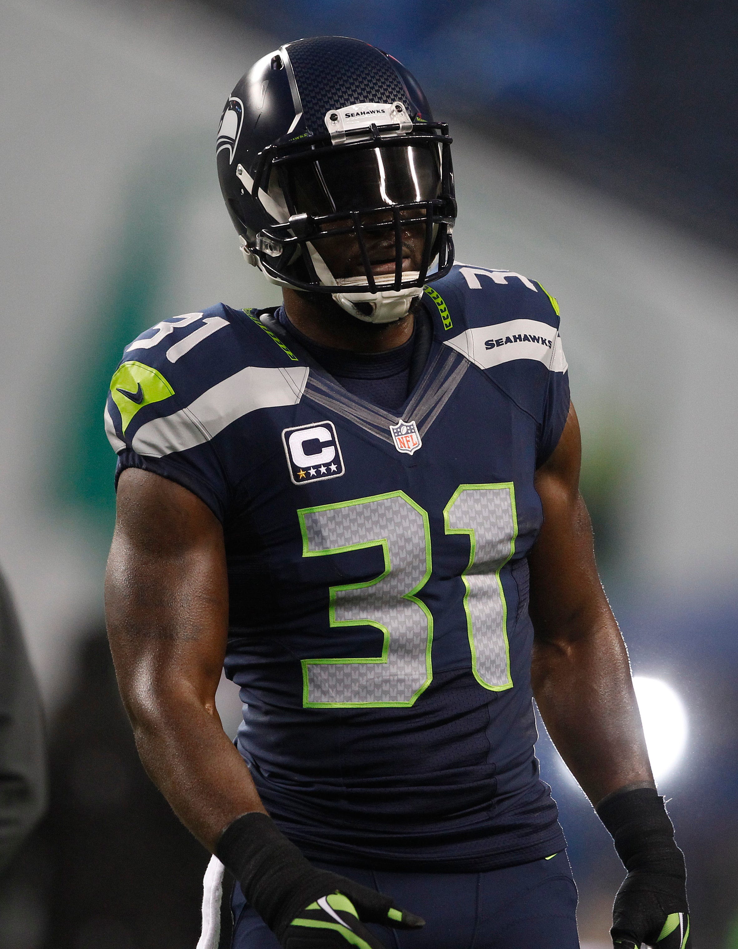Seahawks safety Kam Chancellor ends holdout